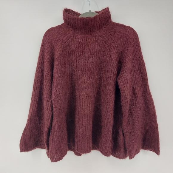Naadam Mohair Wool Flare Sleeve Turtleneck Sweater Size Small Oversized - Picture 1 of 6